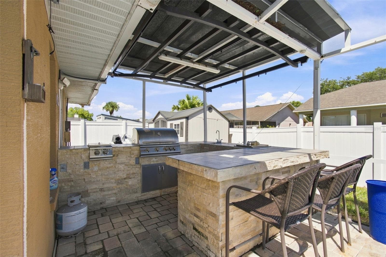 10149 Briar Cir photo 3