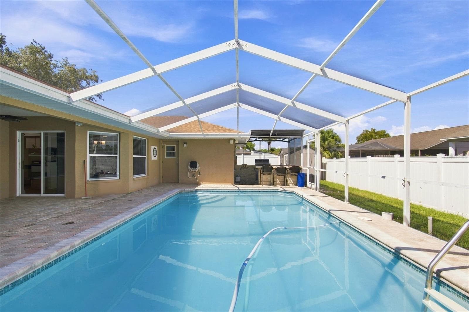 10149 Briar Cir photo 4