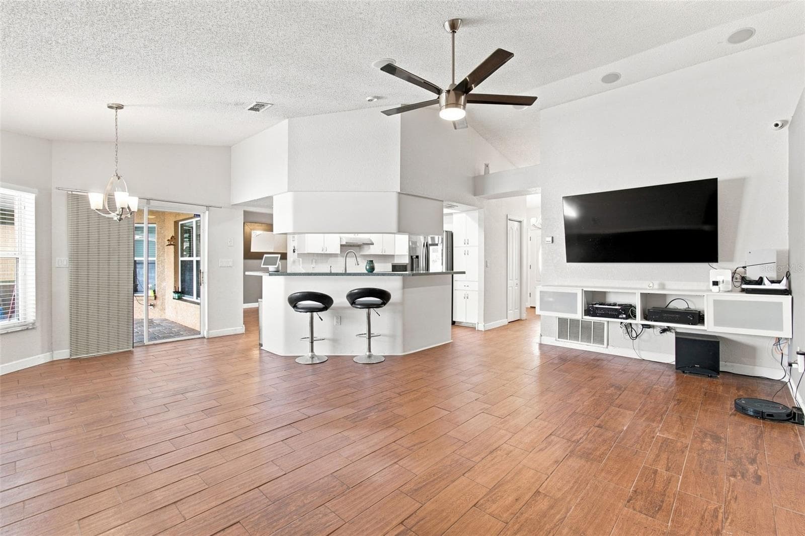 10149 Briar Cir photo 5