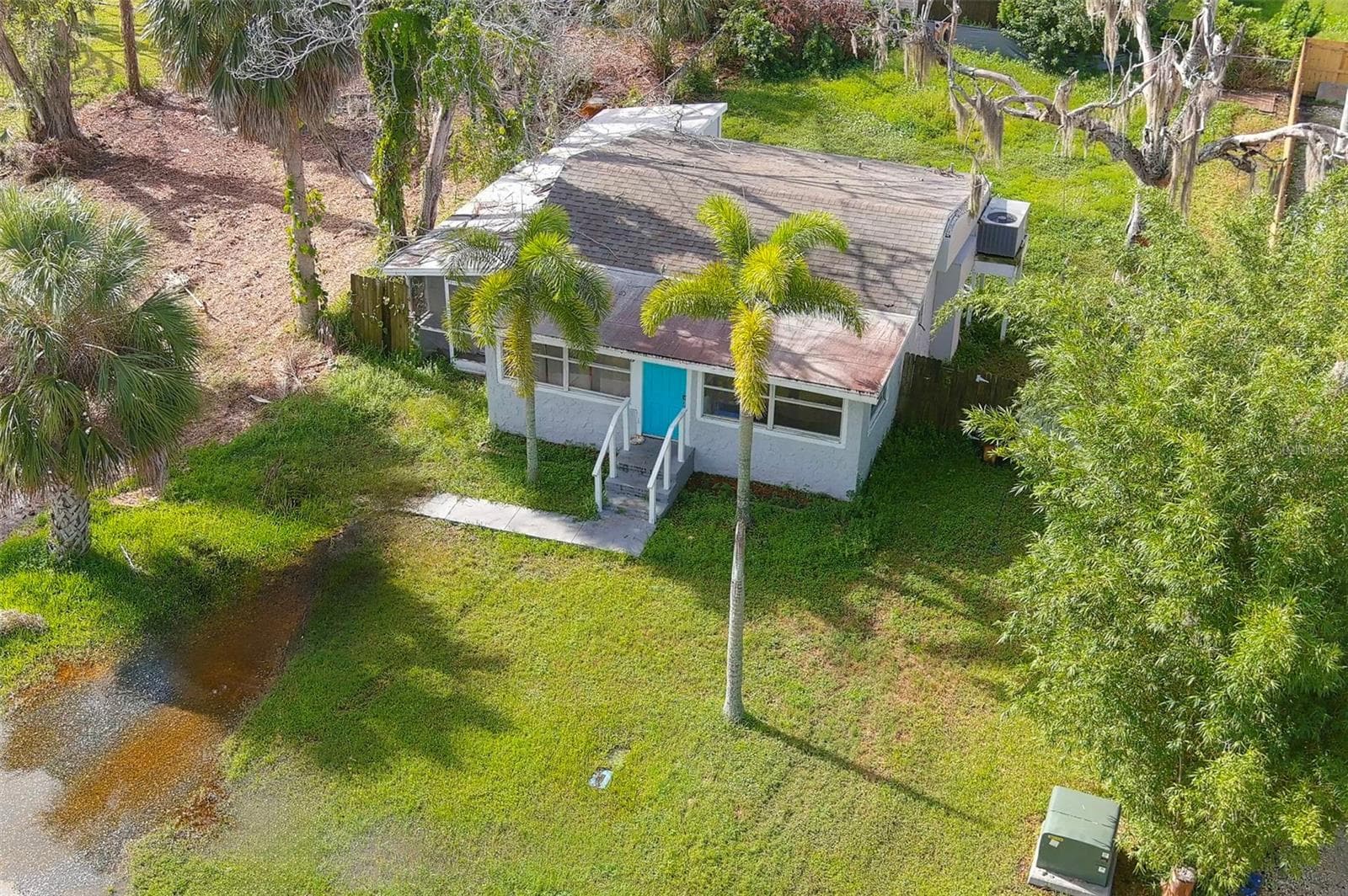 5200 Mallett Dr photo 3