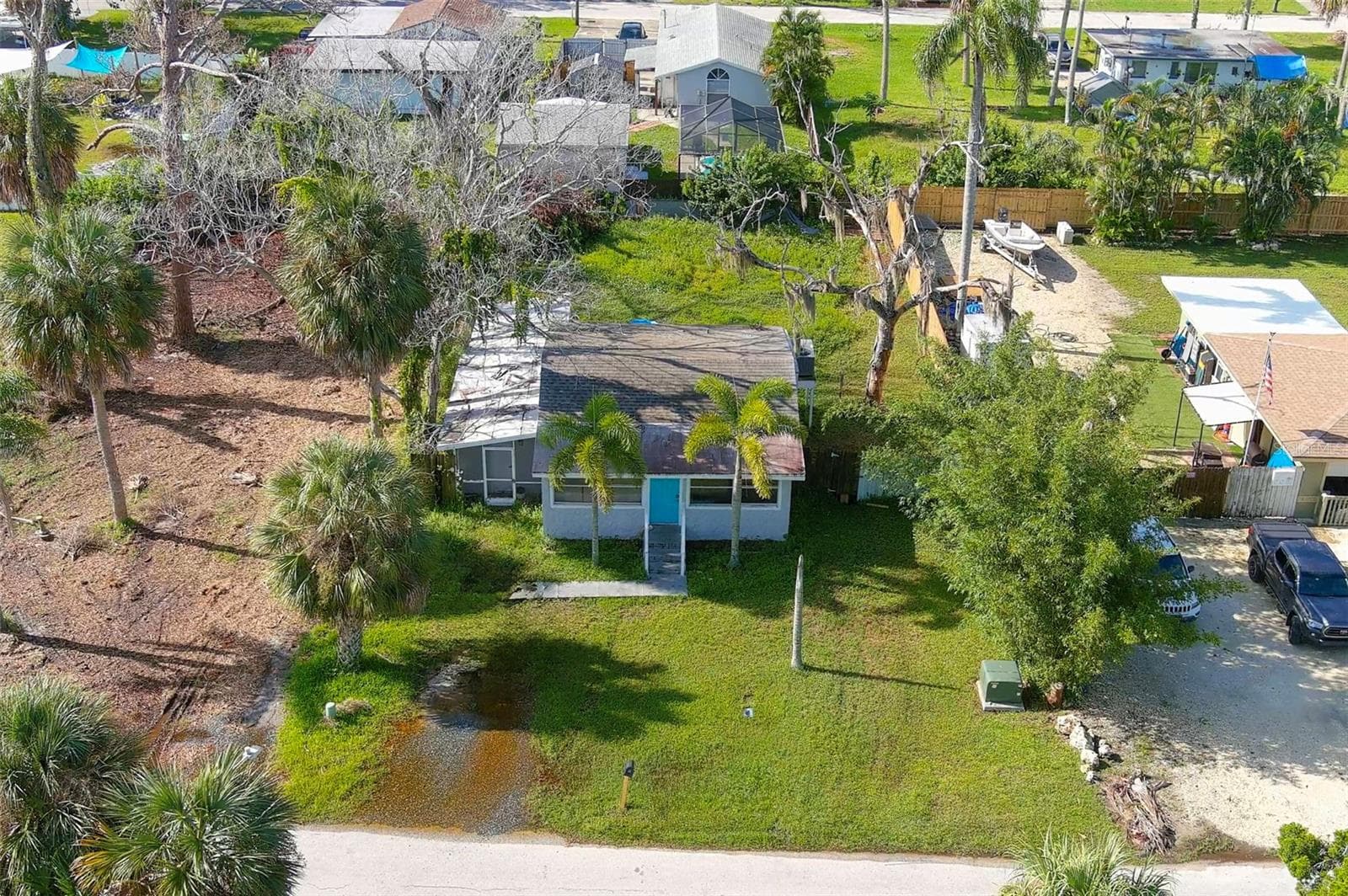 5200 Mallett Dr photo 4