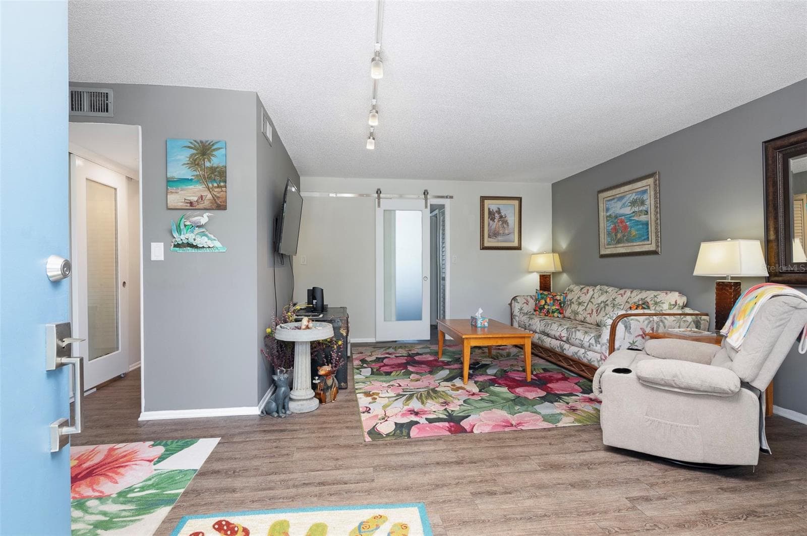 4720 Locust St NE #219 photo 5