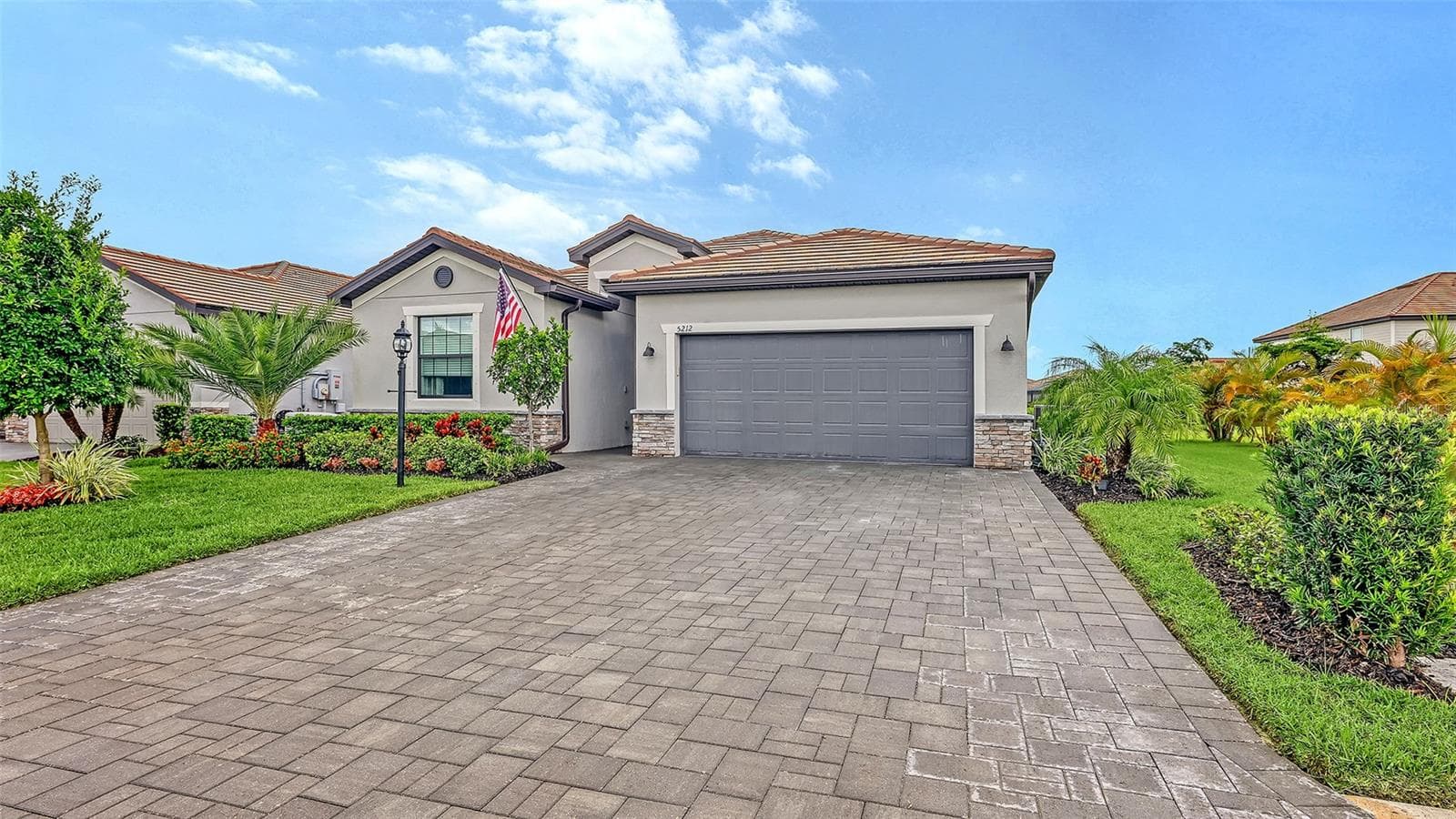 5212 Marina Basin CT photo 2