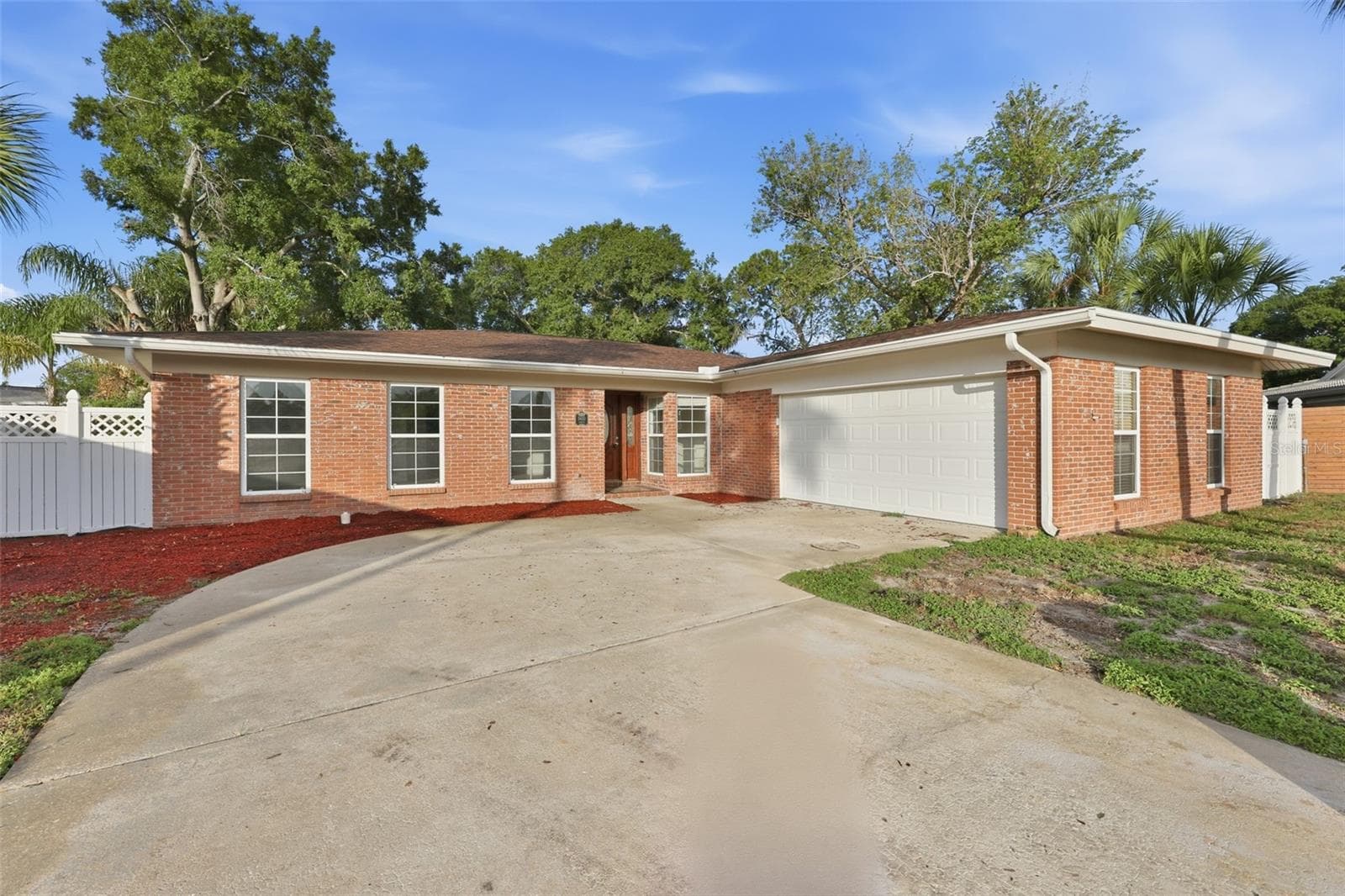 8410 Lava Pl photo 2