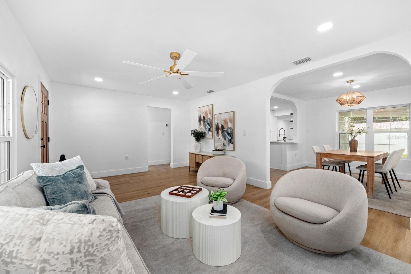 1230 E Henry Ave photo 5
