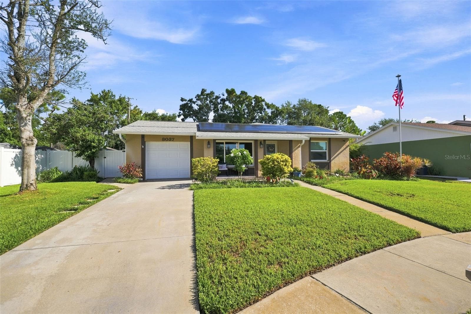 8037 Powder Horn Cir photo 3