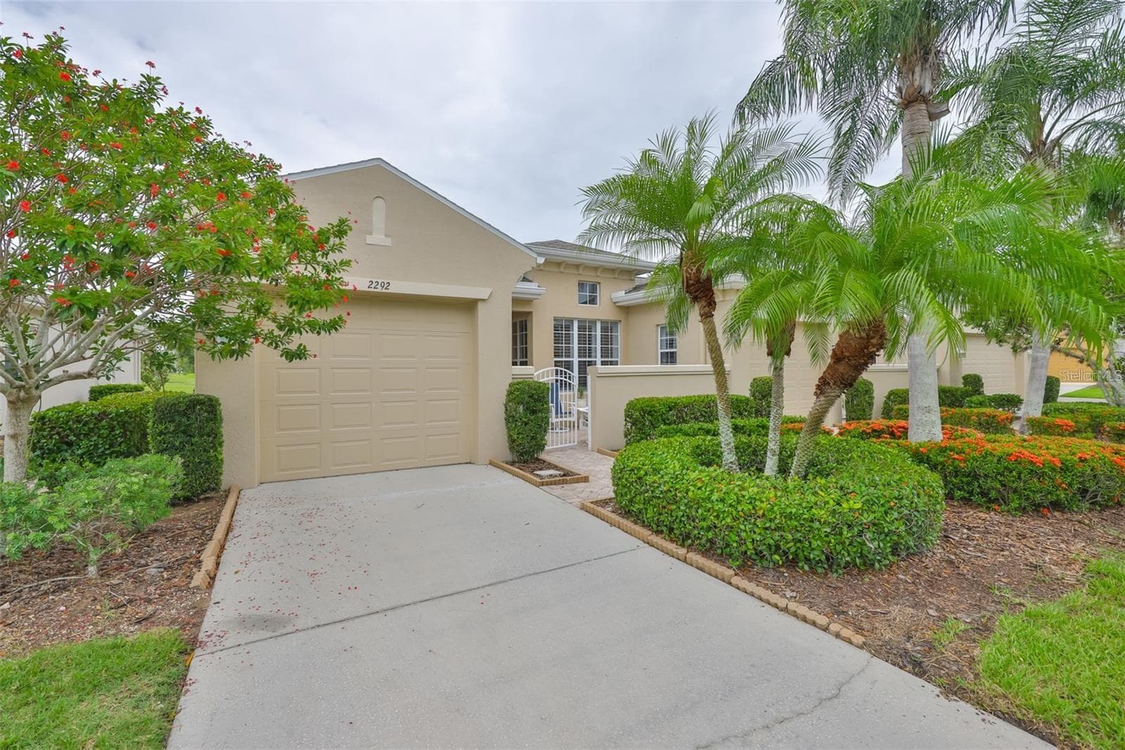 2292 Sifield Greens Way #59 photo 3