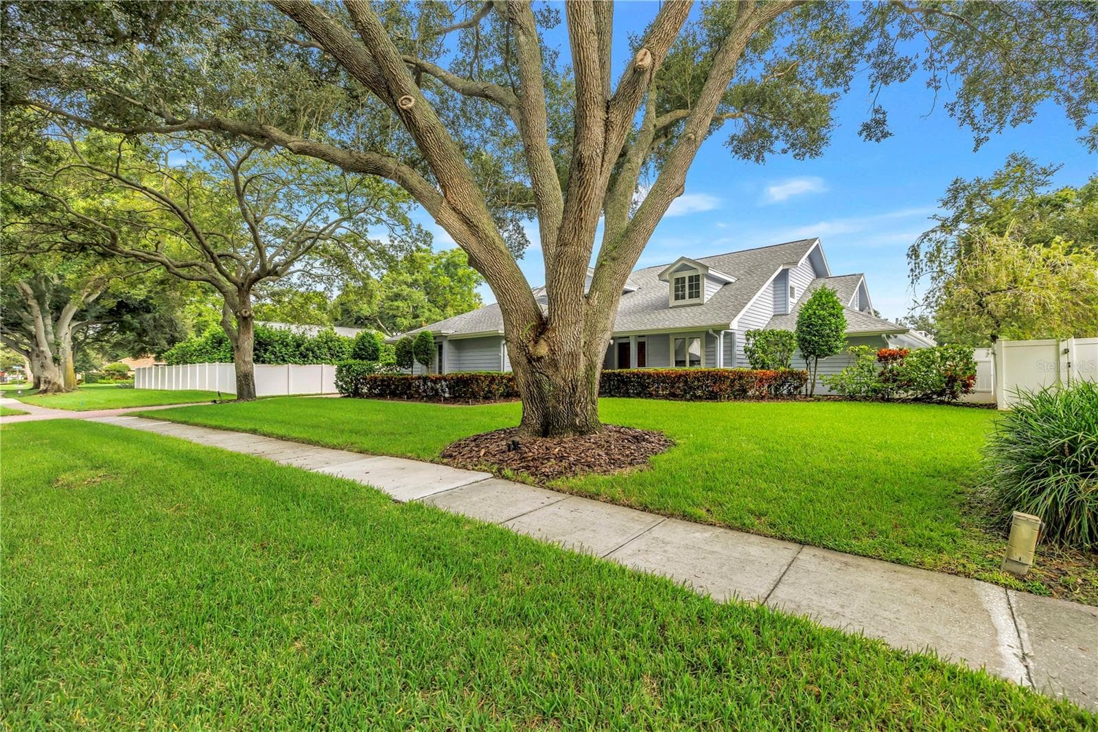 12383 Windtree Blvd photo 2