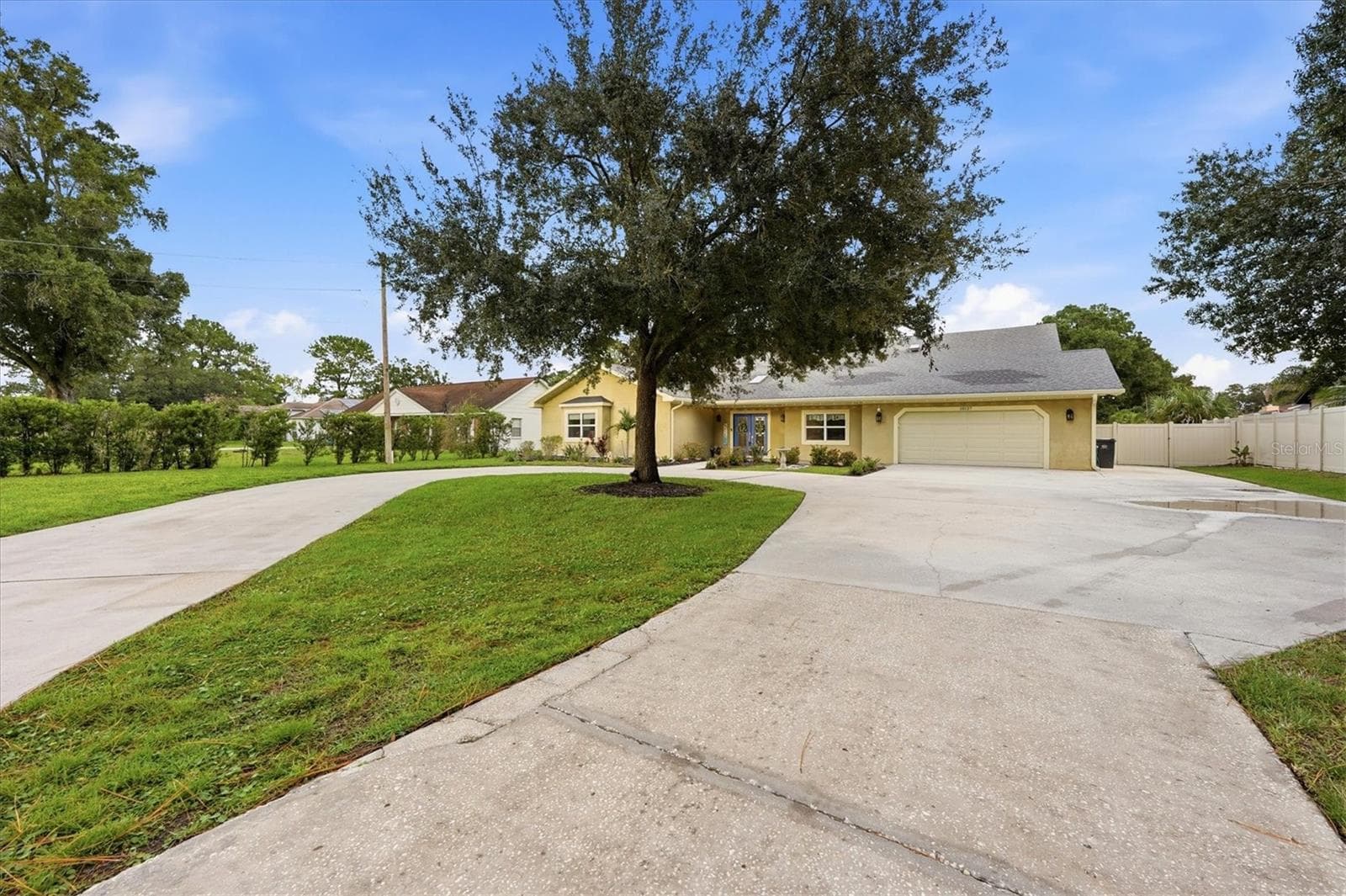 15127 Pennington Rd photo 5