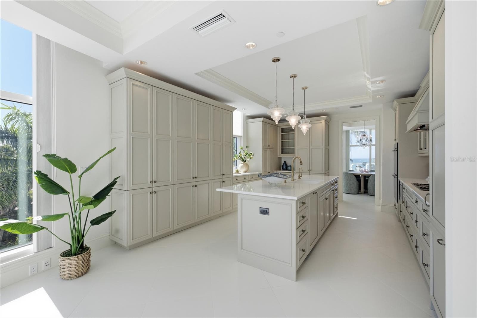 2251 Gulf Of Mexico Dr #301 photo 3