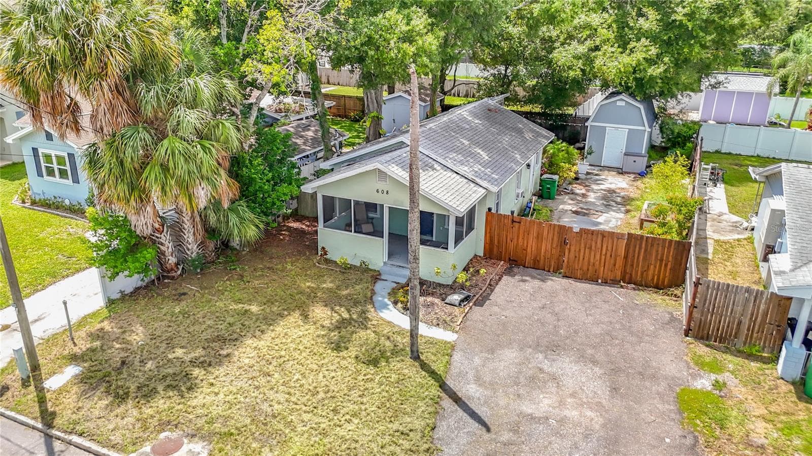 608 N Lincoln Ave photo 3