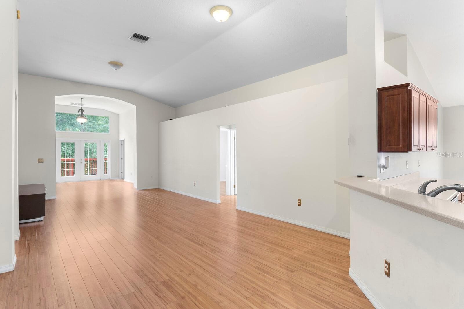 10420 Springrose Dr photo 3