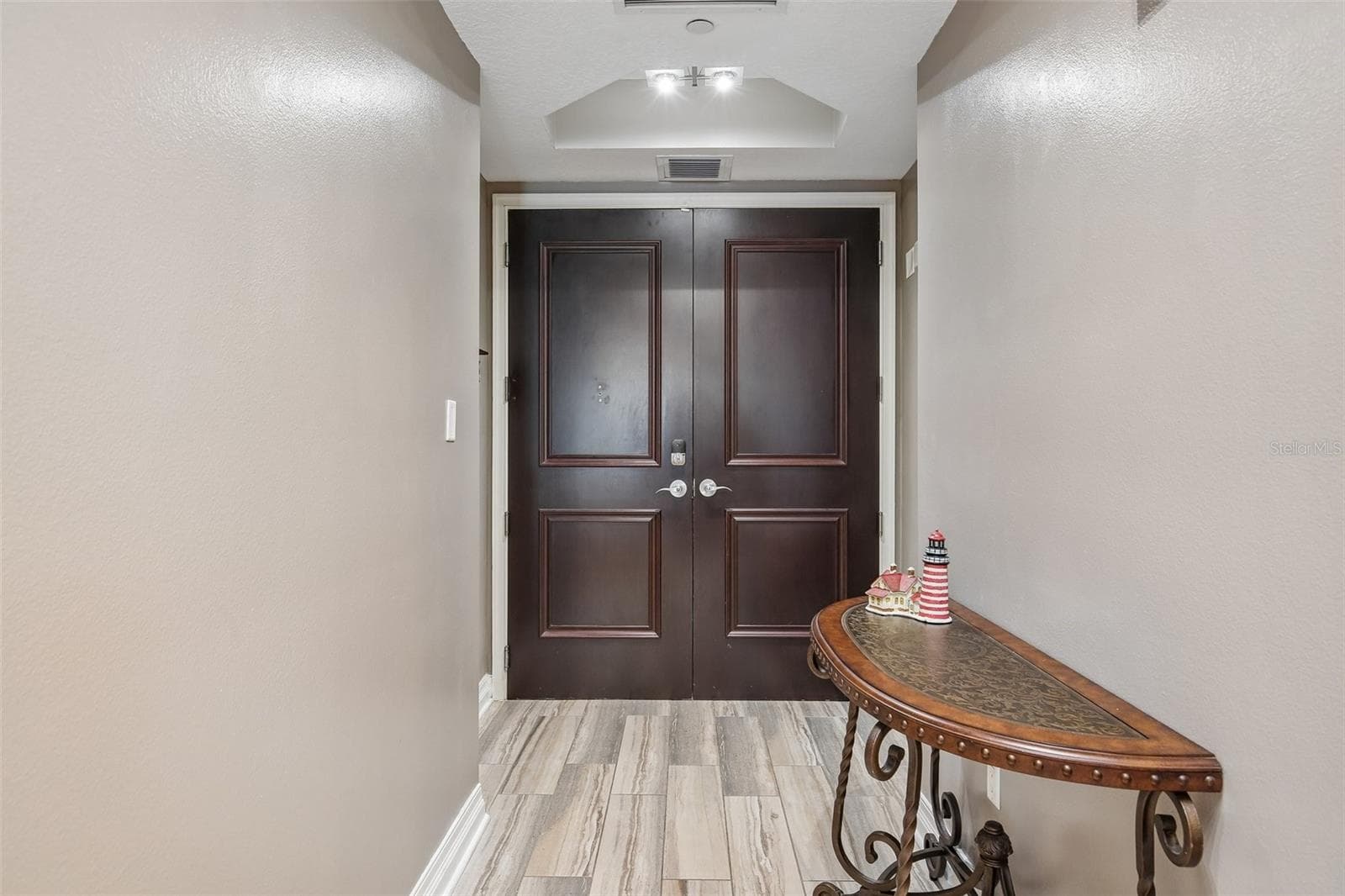 1209 E Cumberland Ave #603 photo 5