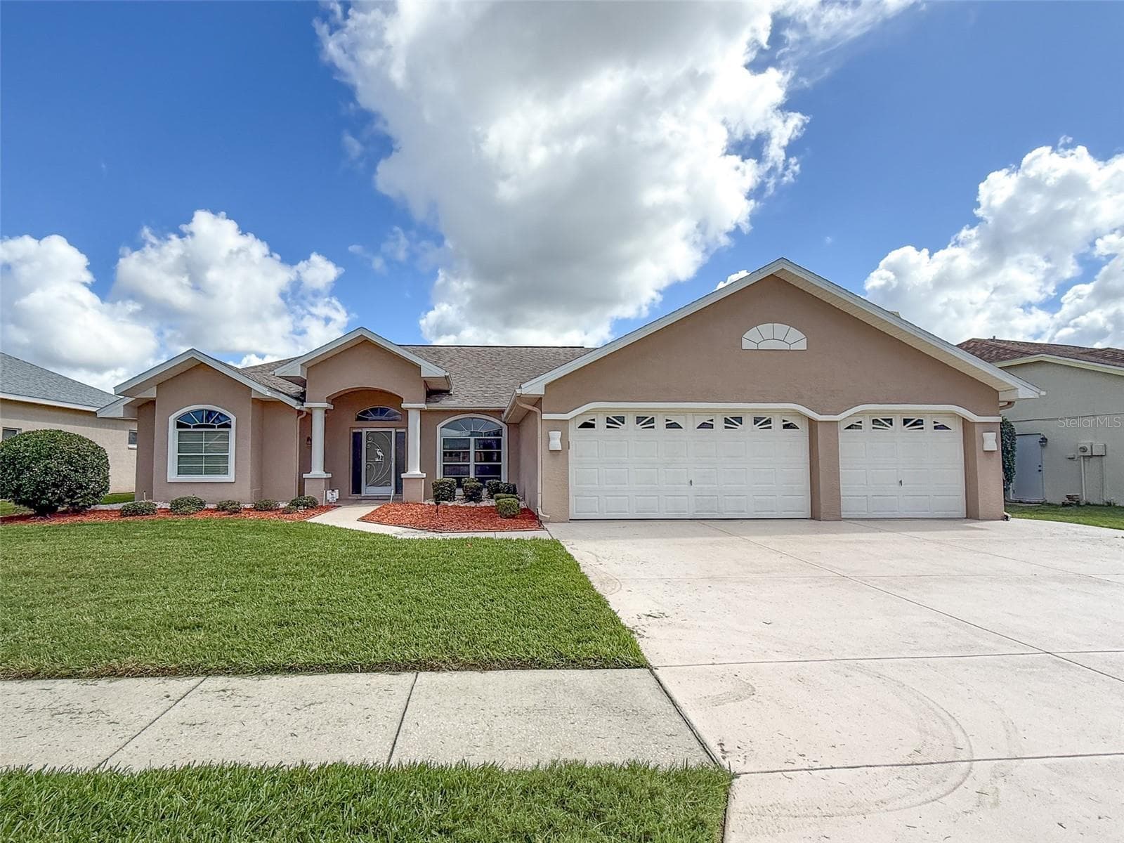 8533 Coral Creek Loop photo 2