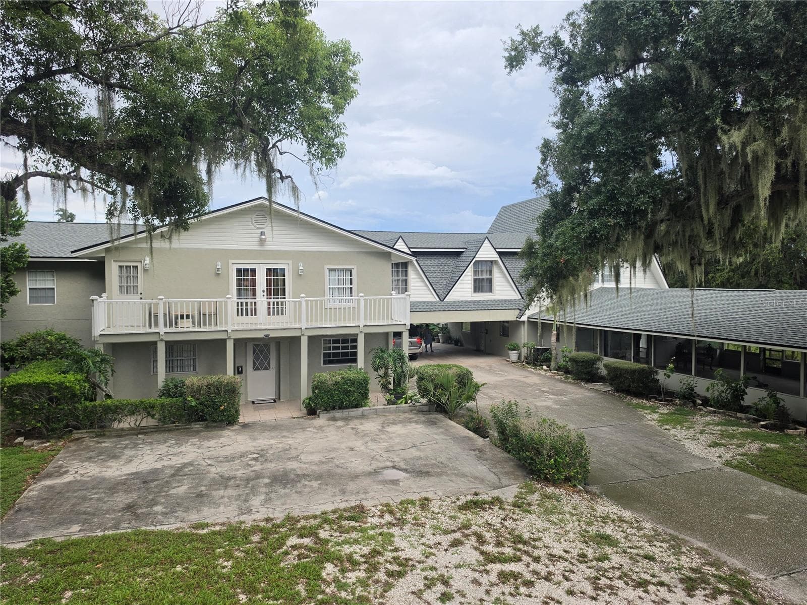 201 Lake Bonny Dr E photo 2