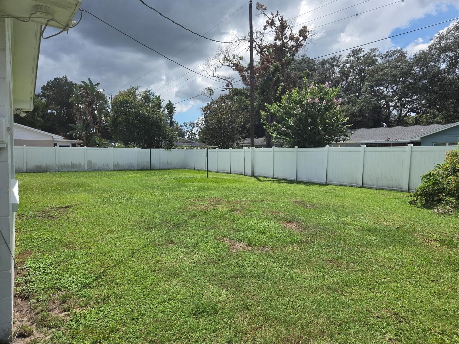 3502 Nakora Dr photo 4