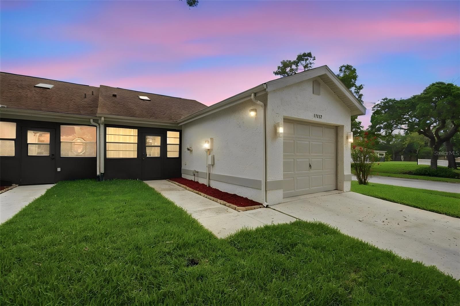 11712 Spring Tree Ln photo 2