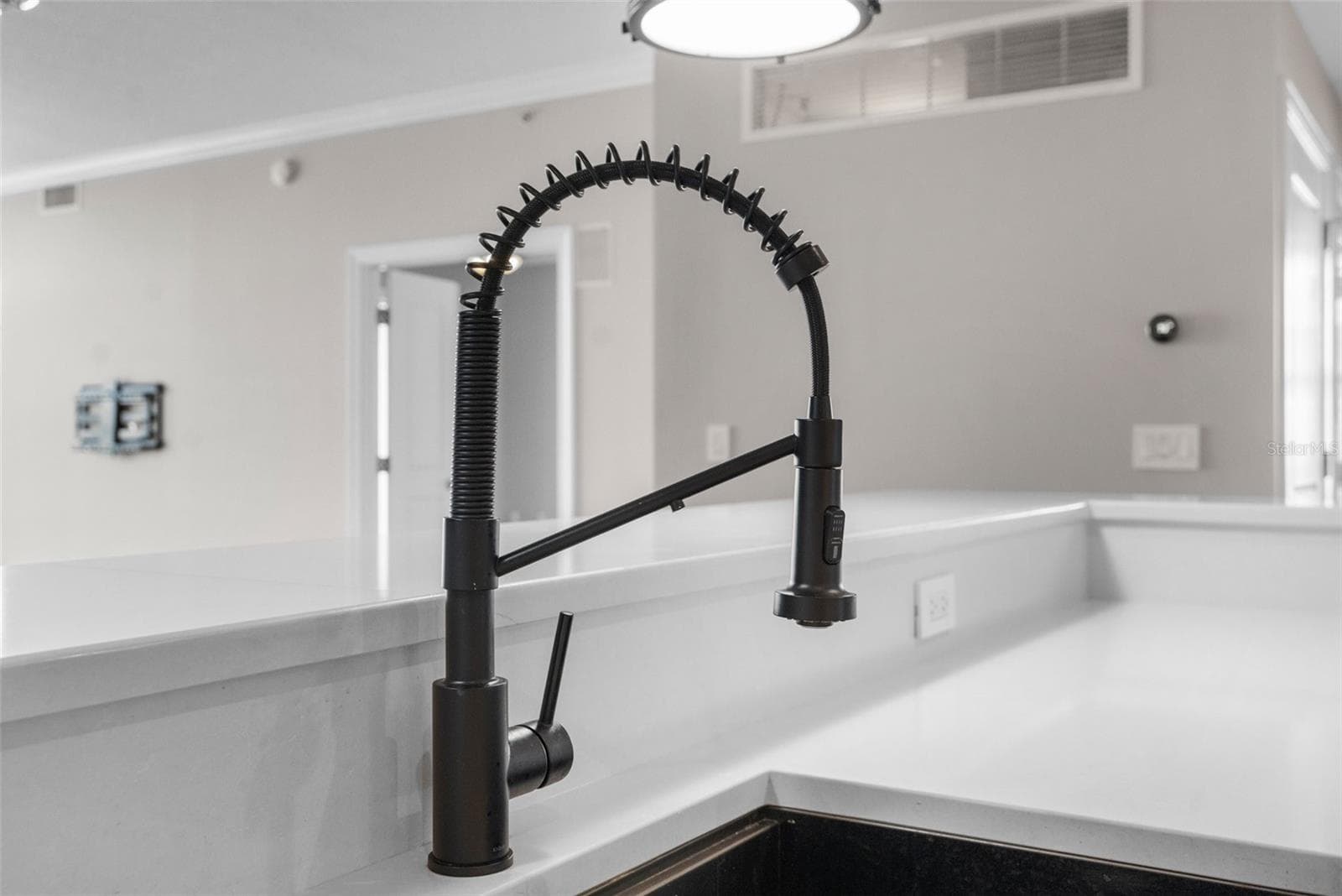1238 E Kennedy Blvd #501 photo 5