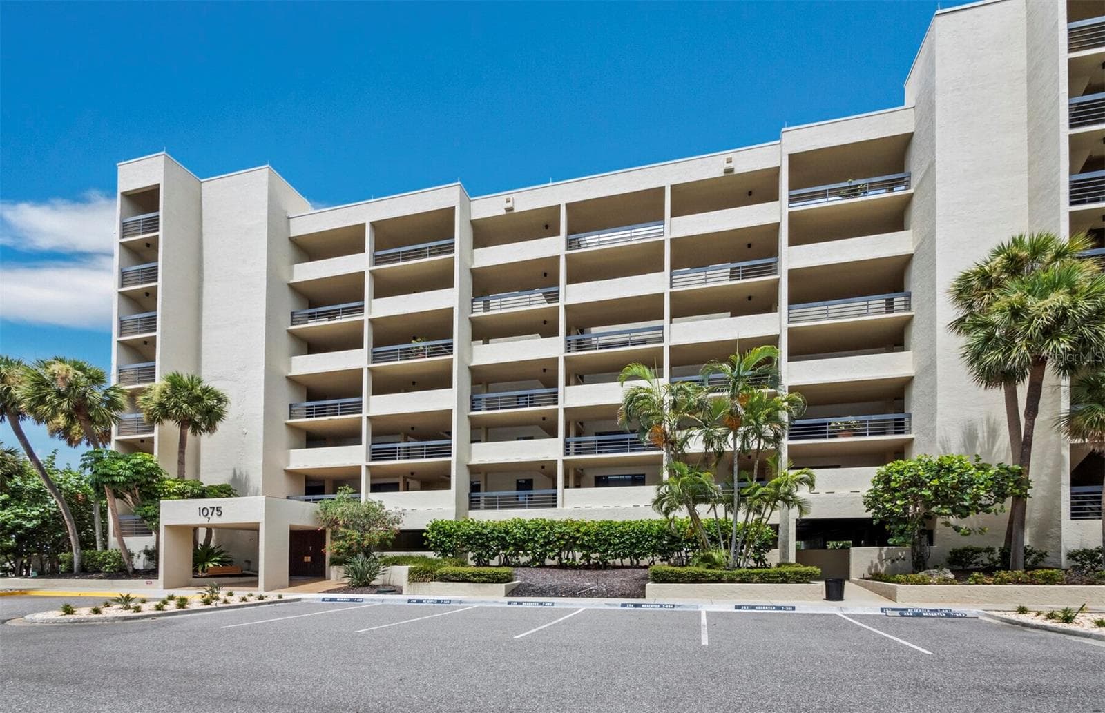 1075 Gulf Of Mexico Dr #205