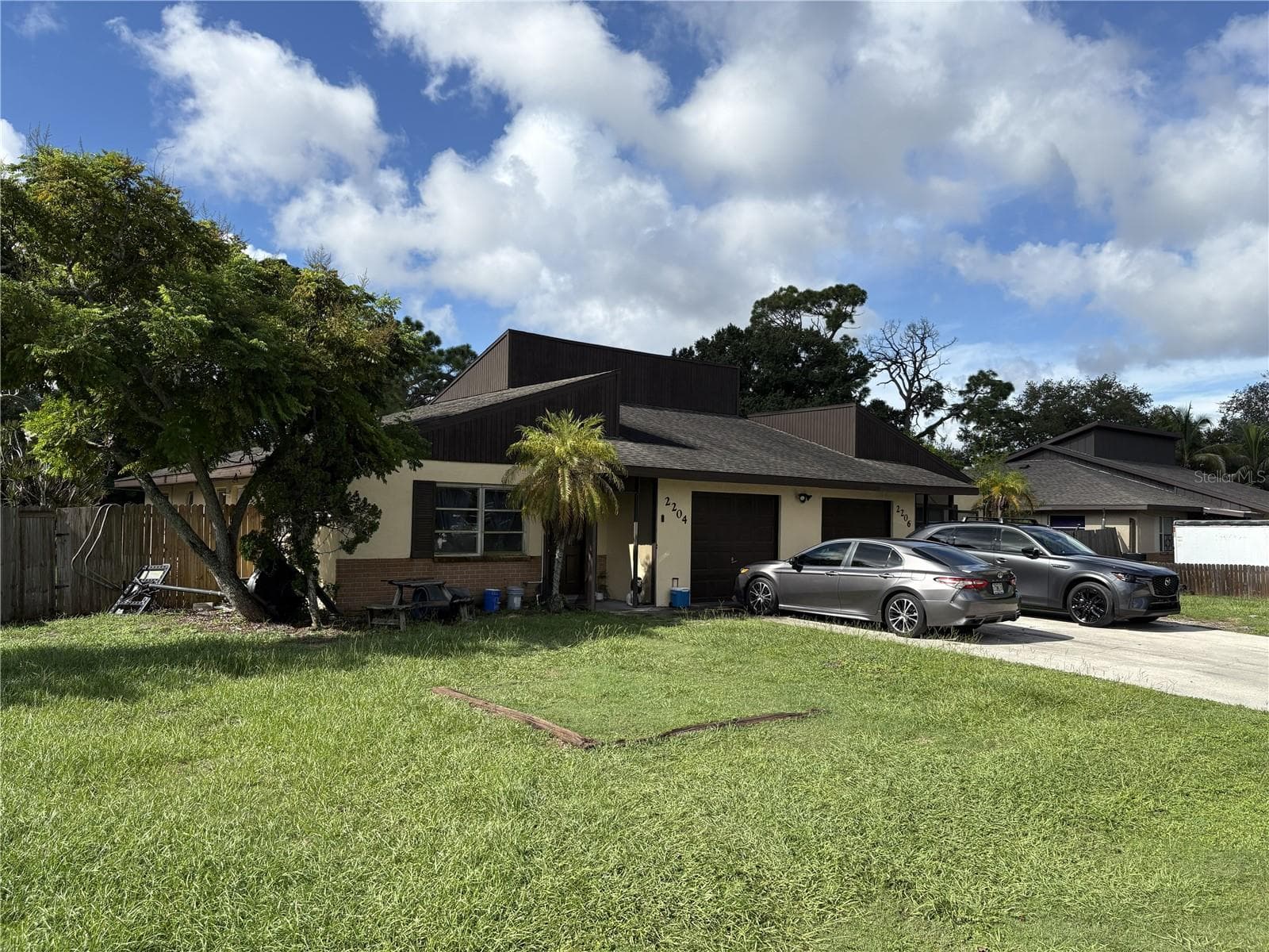 2204 54th Avenue Dr W photo 2