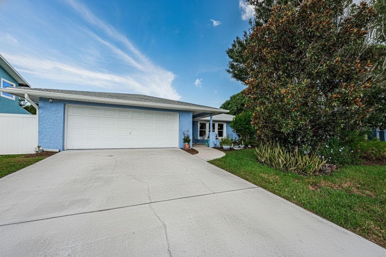 1886 Argile Dr photo 2