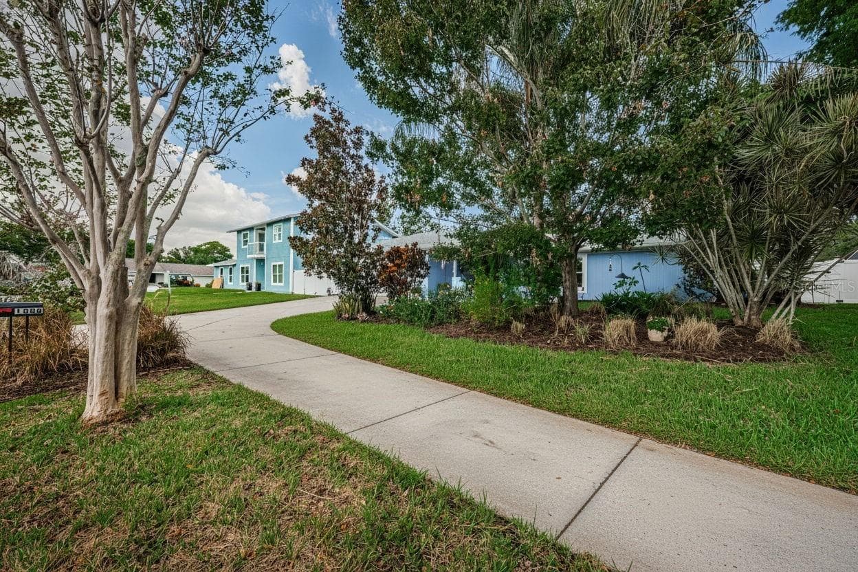 1886 Argile Dr photo 4