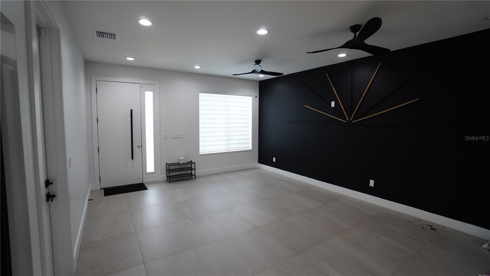 3213 W Abdella St photo 3