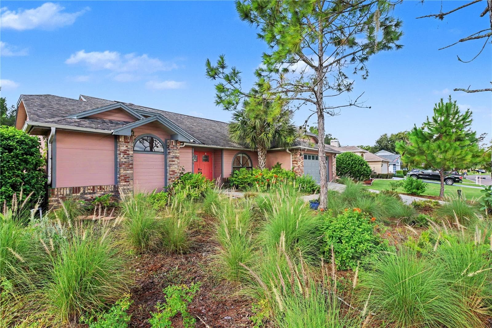 1703 Paddock Dr photo 2