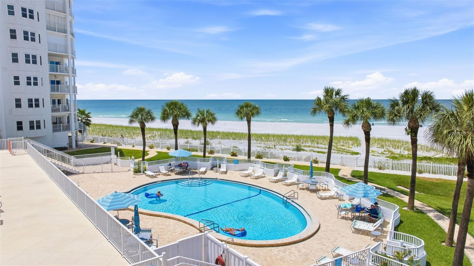 1586 Gulf Blvd #2502 photo 4