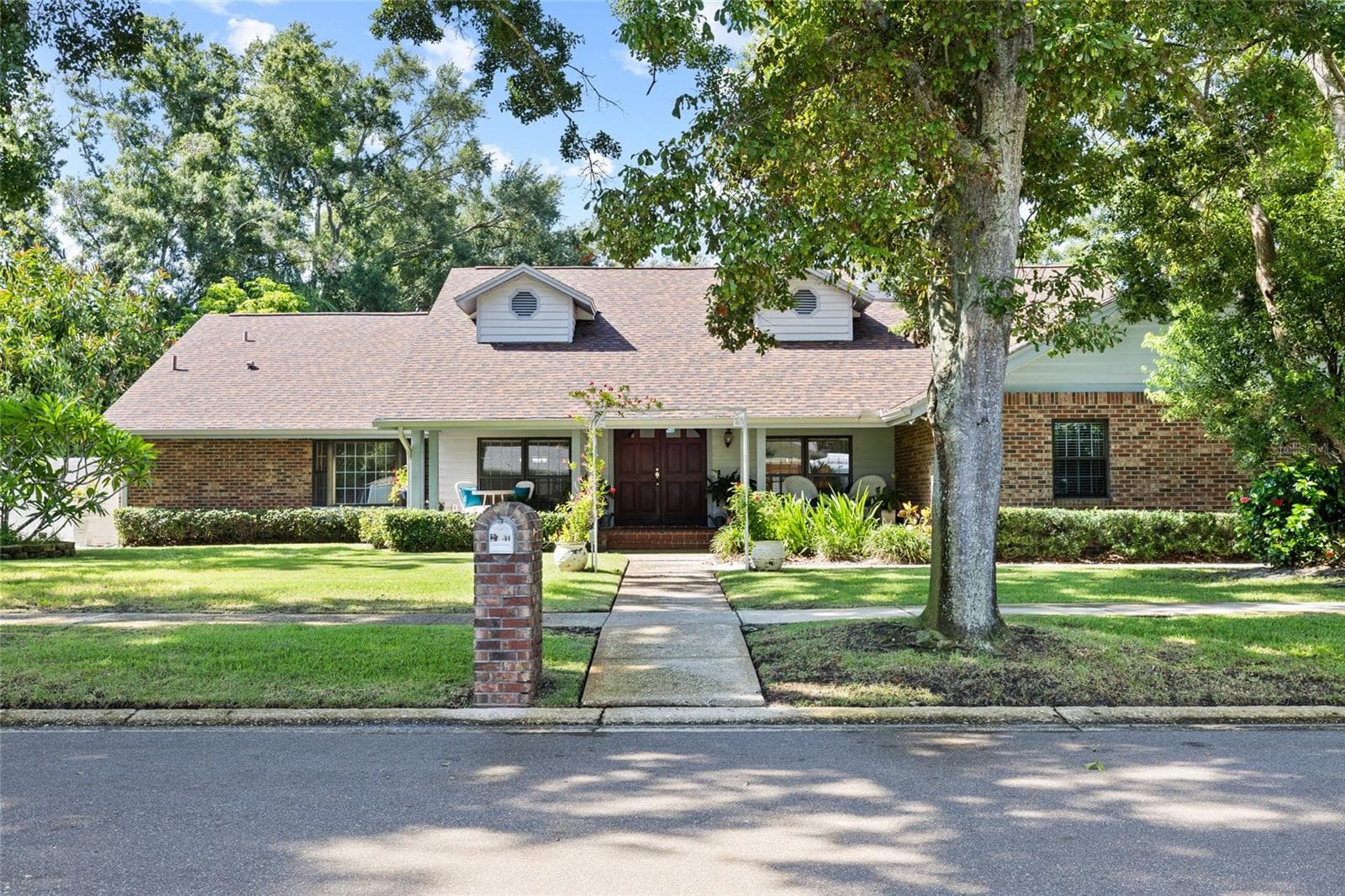 2707 Westchester Dr N photo 3