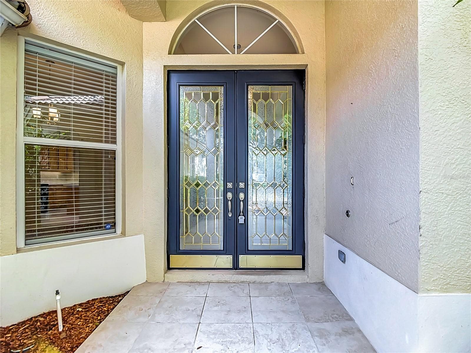 10221 Garden Alcove Dr photo 5