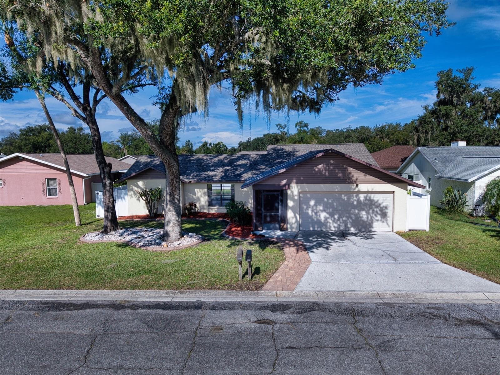 5456 81st Avenue Cir E photo 3