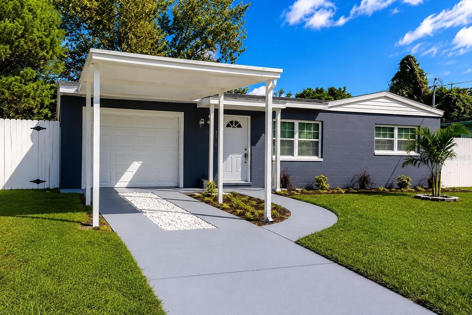 6041 Dublin Dr photo 2