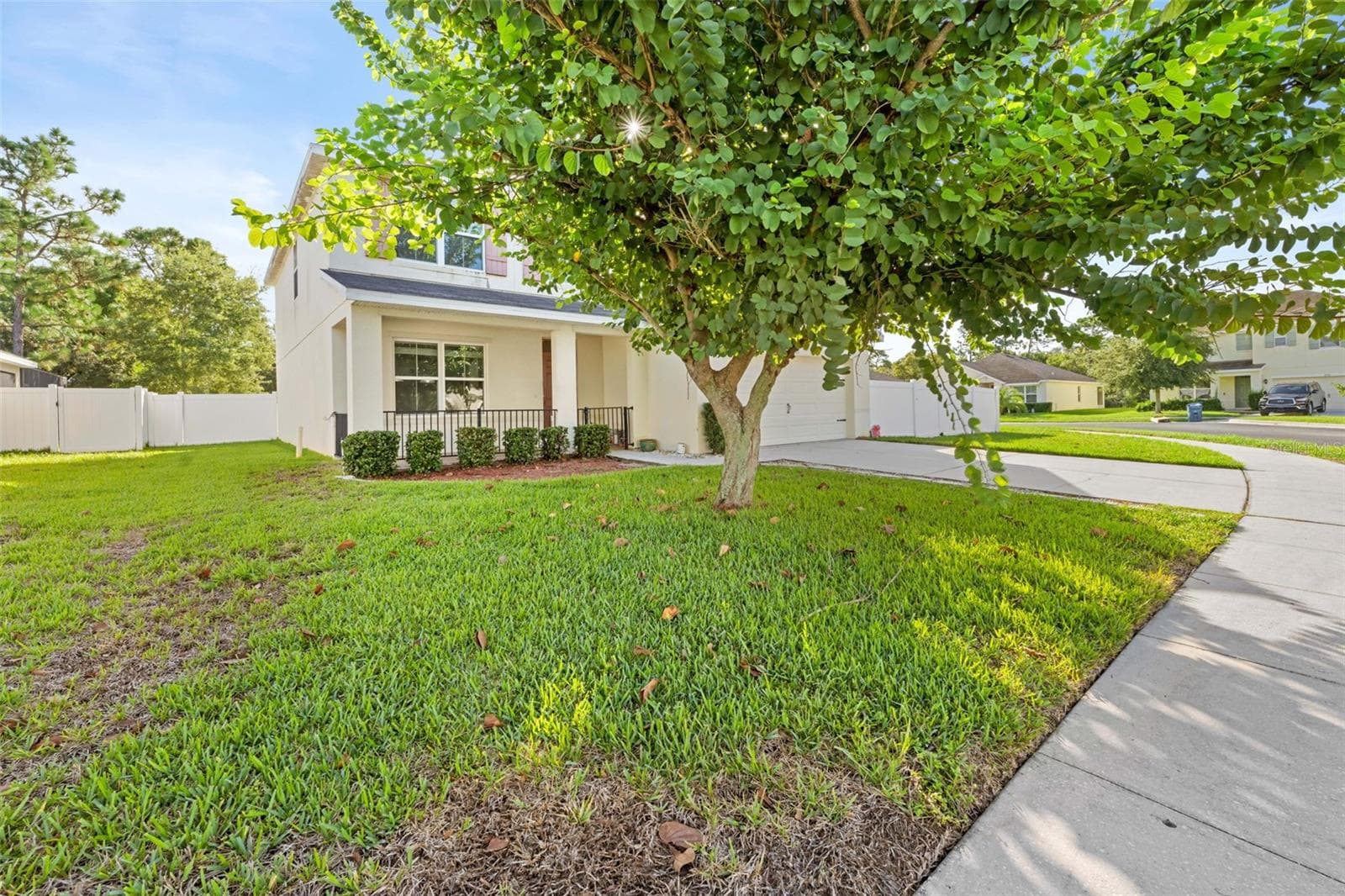 3915 Bramblewood Loop photo 5