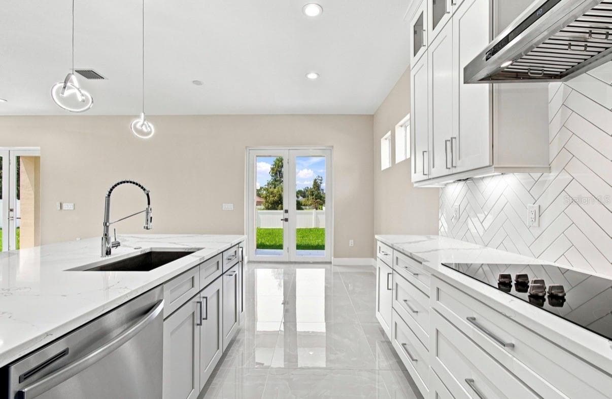 15436 Casey Rd photo 5