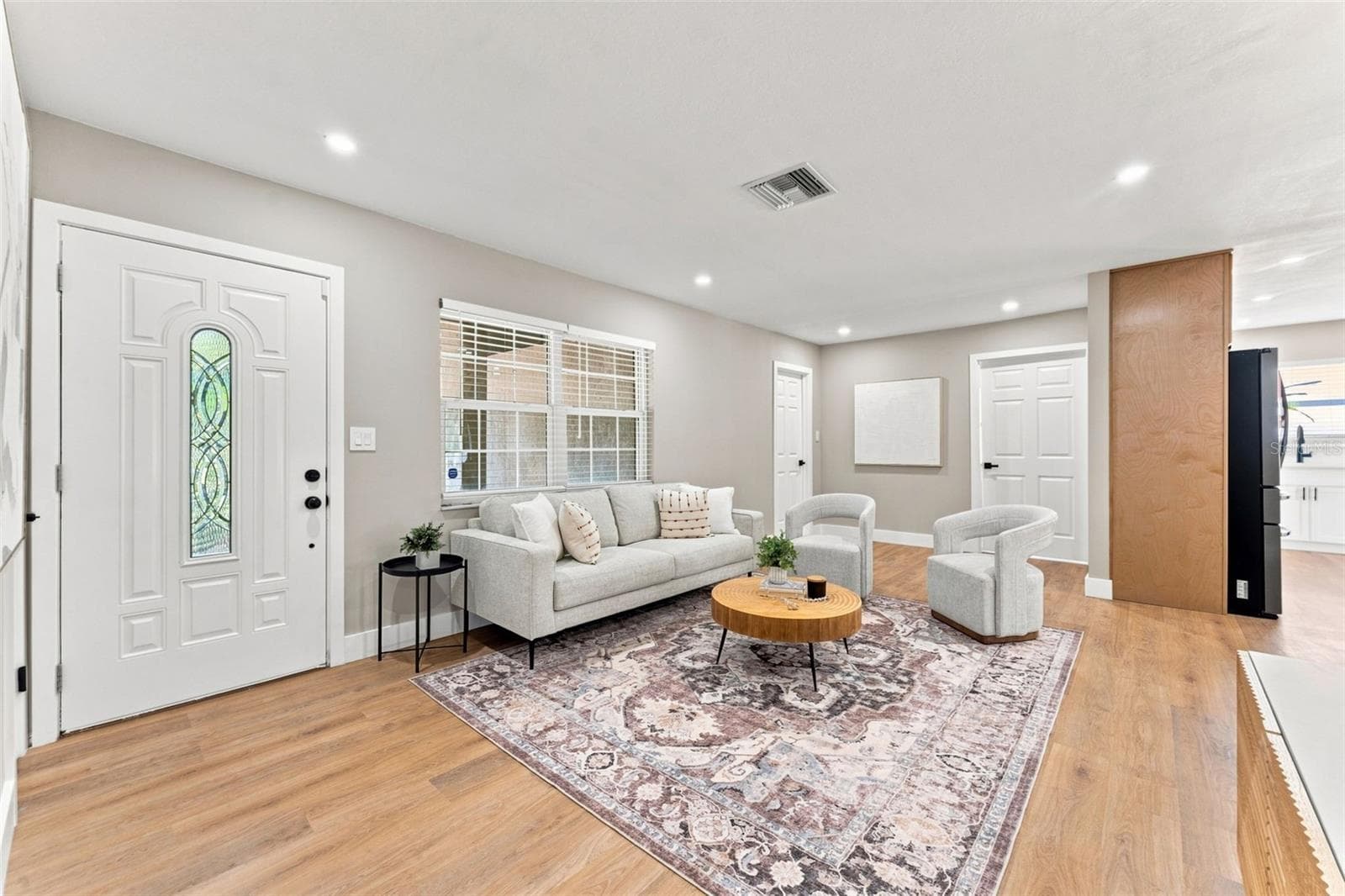 300 N Bay Hills Blvd photo 4