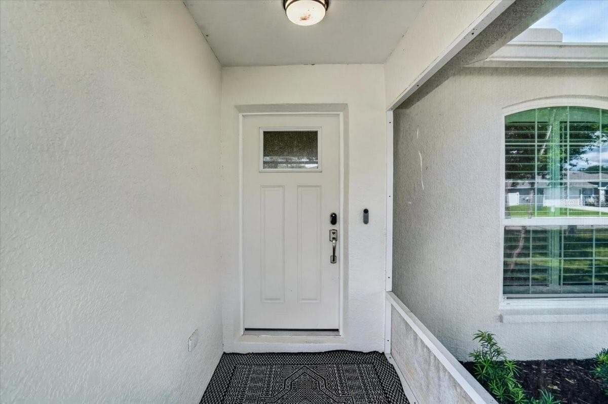 5815 33rd Dr E photo 3