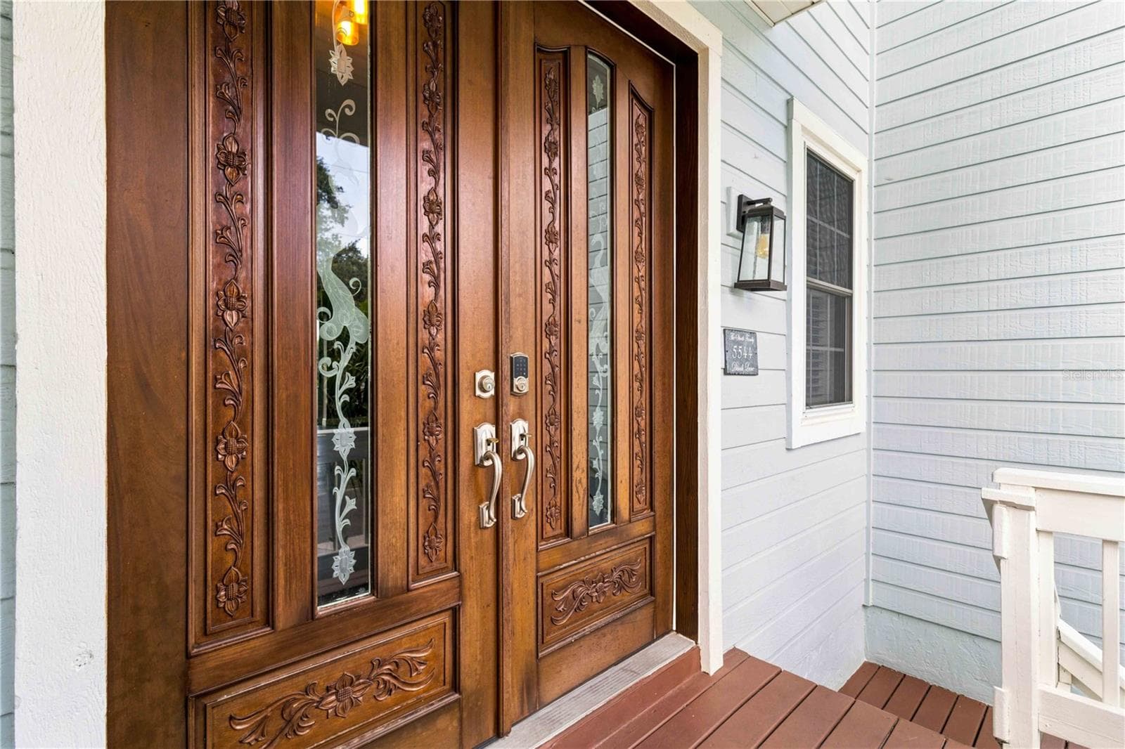 5544 Dinah Ln photo 3