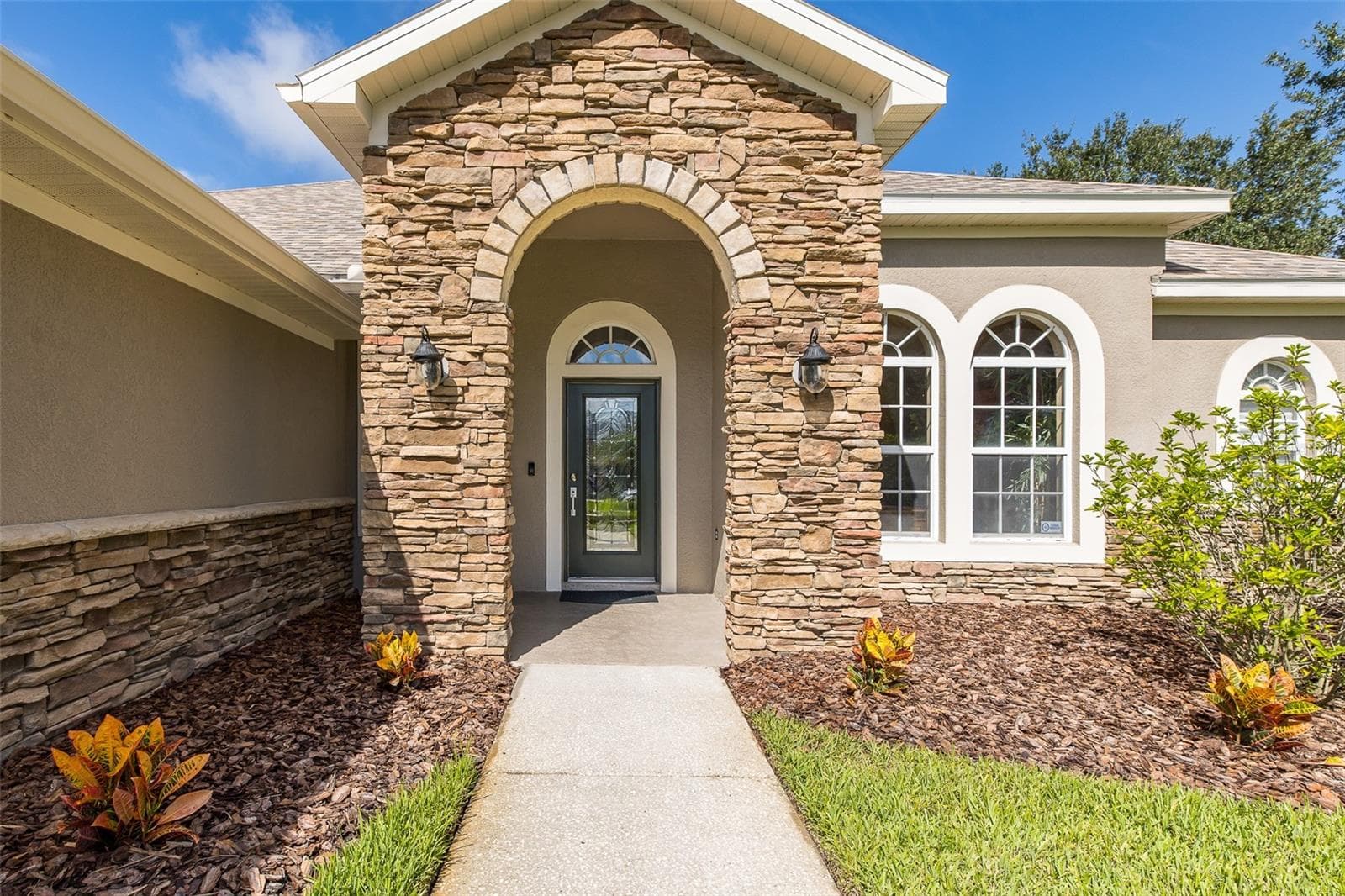 15220 Octavia Ln photo 3