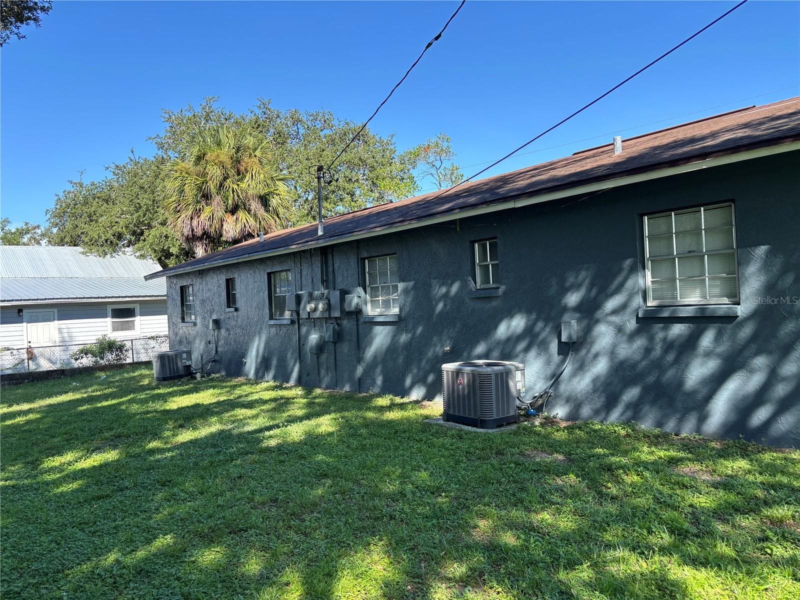 38342-38344 12th Ave photo 2