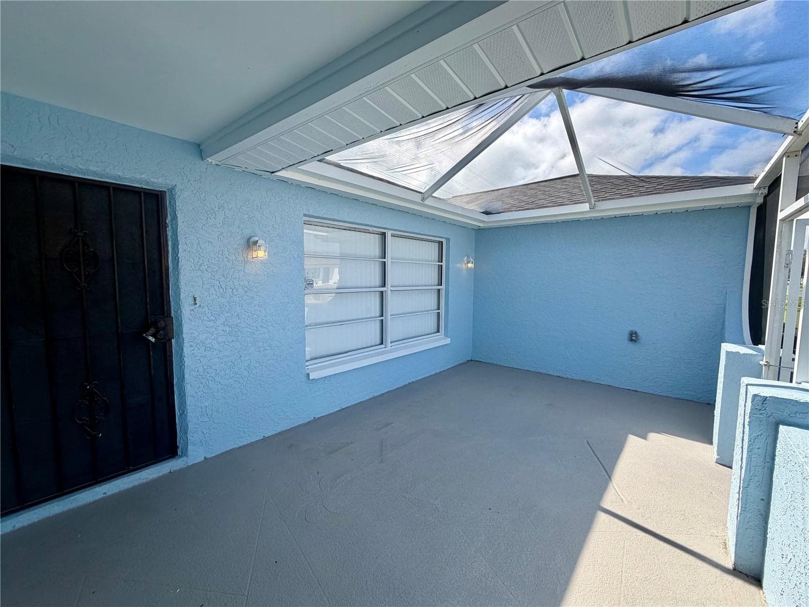 1202 Mandarin Dr photo 5
