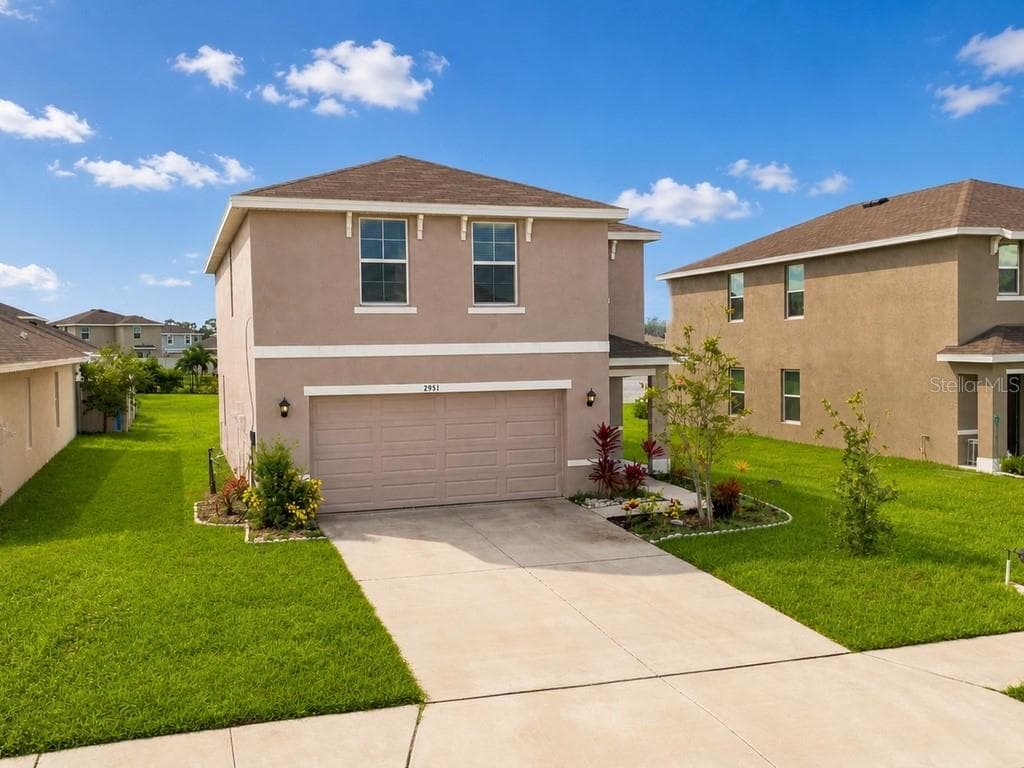 2951 Rock Sound St photo 4
