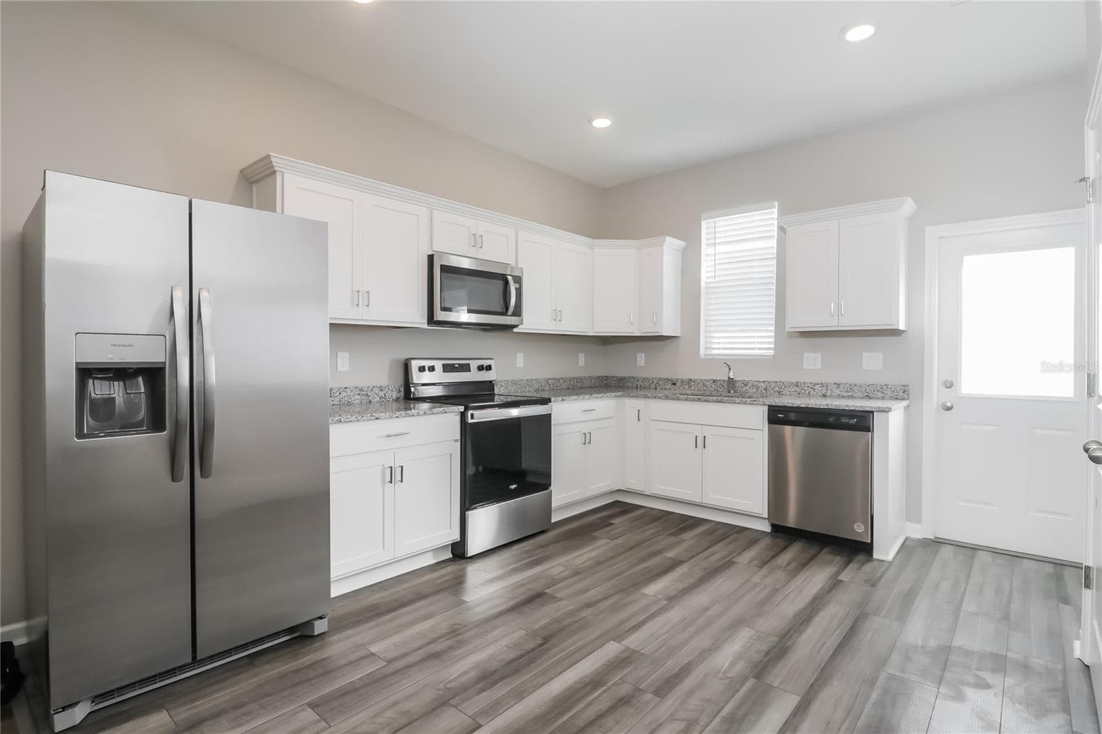 35483 Eastbrook Ave photo 5