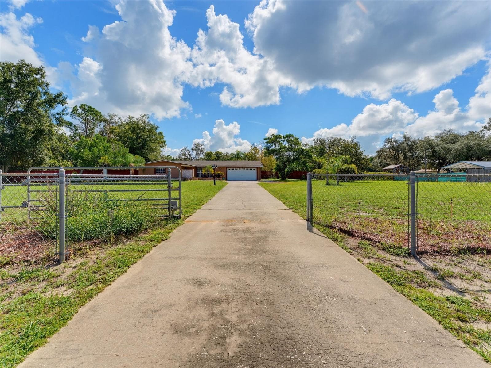 10744 Osceola Dr photo 4