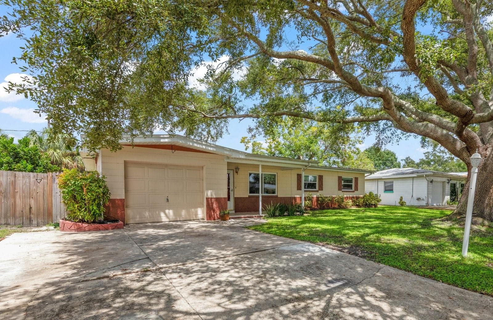 3531 Floral Dr SE photo 2