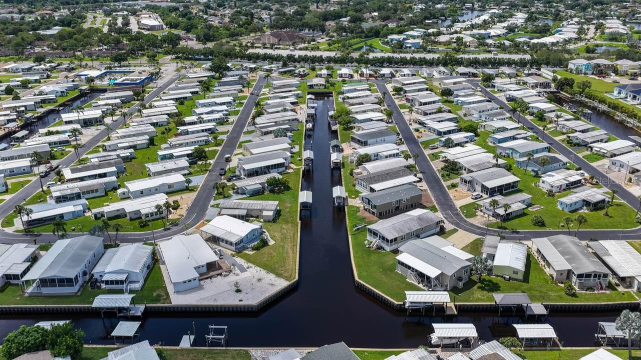 116 W Saint Johns Way photo 5