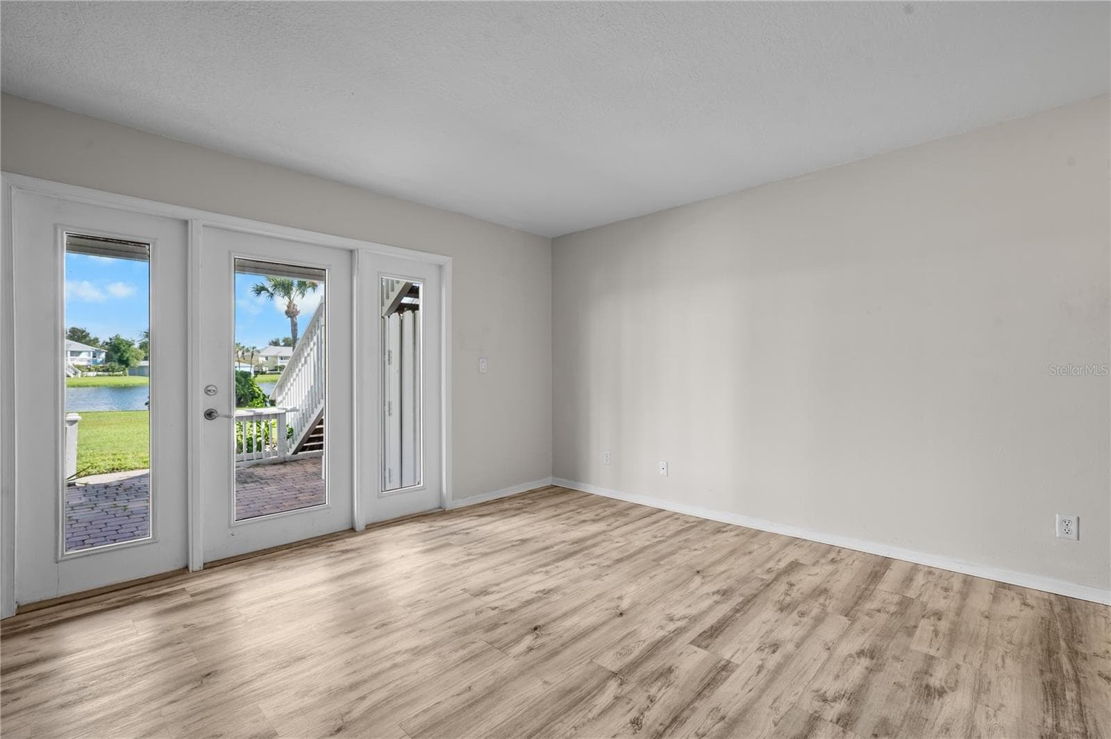 111 Seahorse Dr SE #A photo 5
