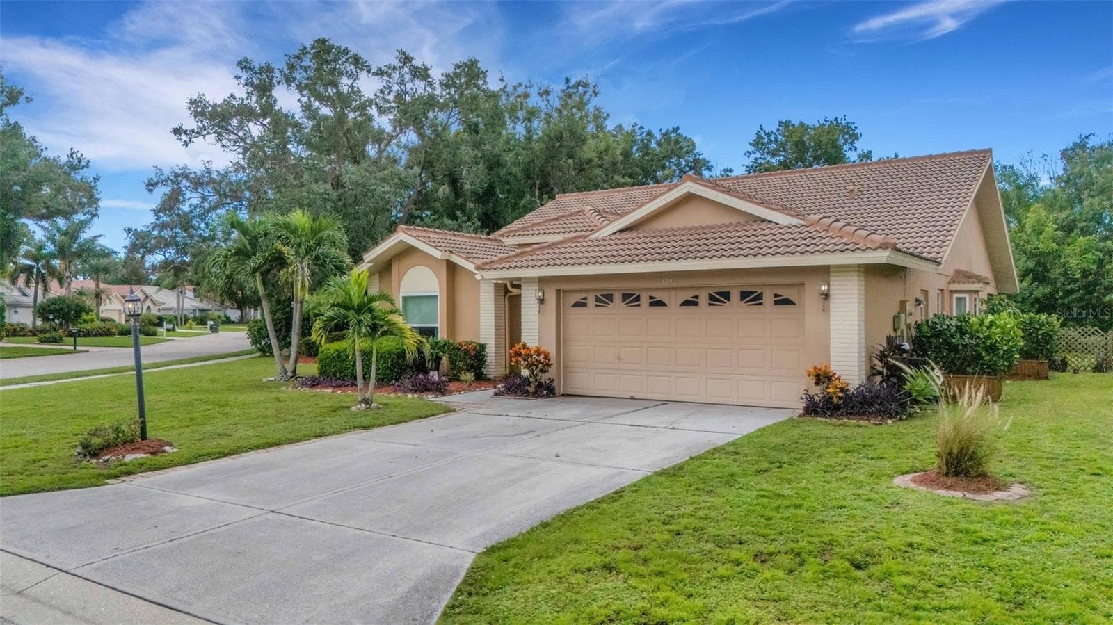 6104 Nicole Dr photo 4