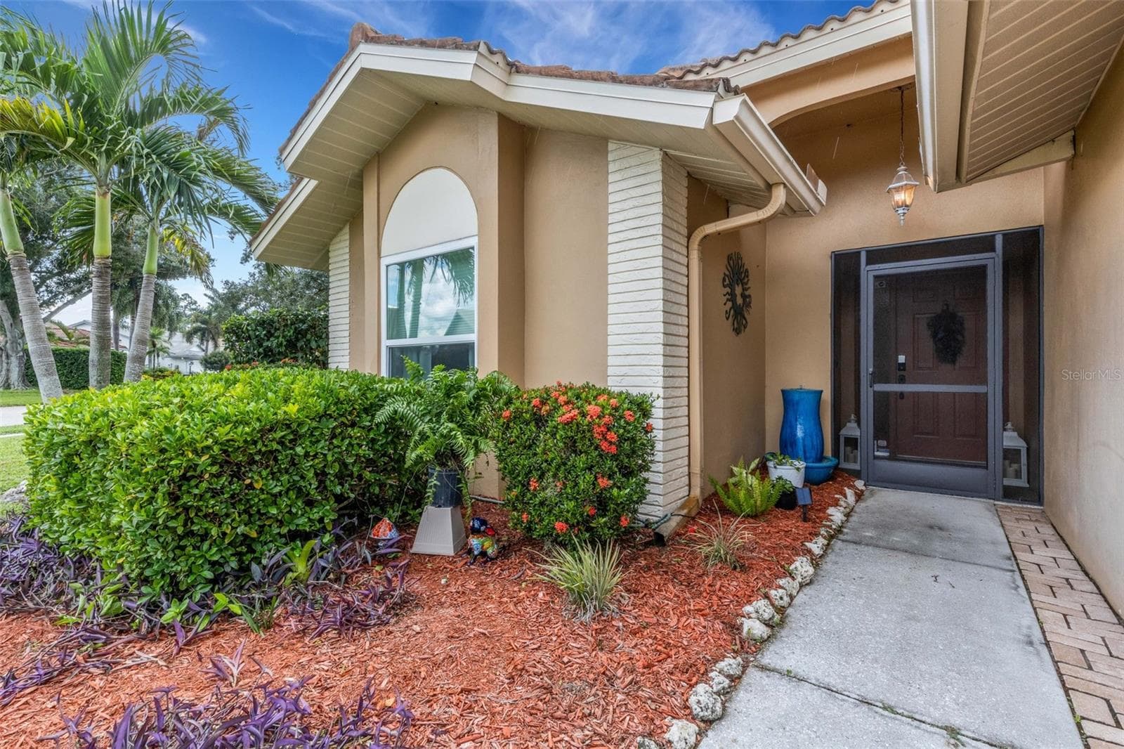 6104 Nicole Dr photo 5
