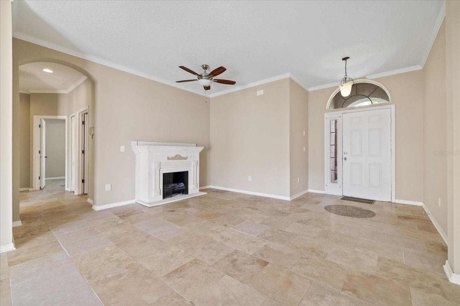 1833 Mira Lago Cir photo 4